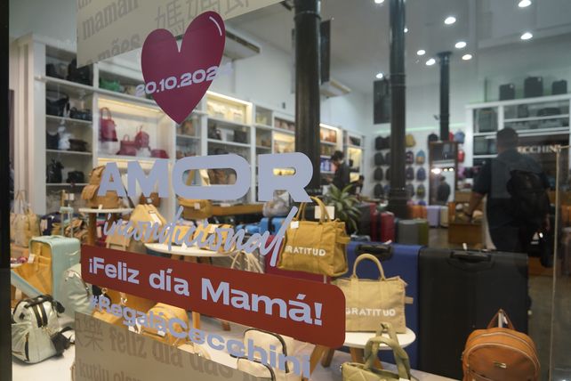Día de la Madre: las ventas en comercios de Rosario tuvieron una leve caída