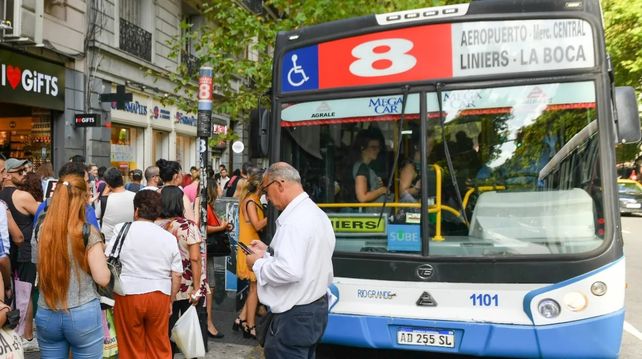El gobierno nacional dispuso que en adelante las tarifas en el Amba se ajustarán mensualmente según la inflación.