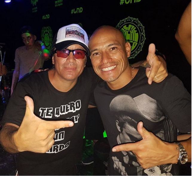 Clemente la rompió en el recital de un referente de la movida tropical