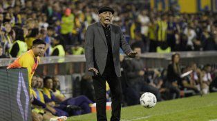 Miguel Russo dijo que Central tiró muchos centros y que la idea era jugar por abajo.