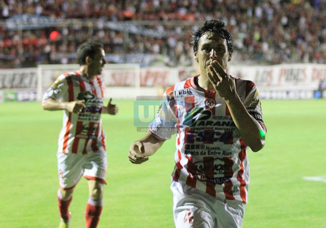 Patronato venció a Atlético Paraná y se quedó con los clásicos de la temporada