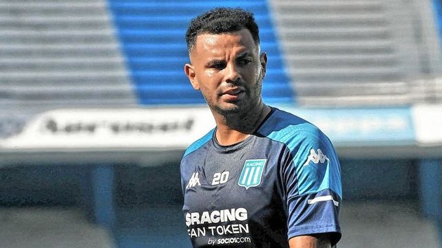 El colombiano Cardona se quedó sin auto ni licencia de conducir al dar positivo en un control de alcoholemia.