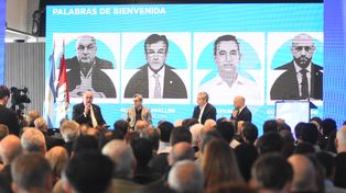 Javier Martín (Fisfe), Martín Rapallini (UIA), el intendente Javkin y el ministro de Desarrollo Productivo de Santa Fe.