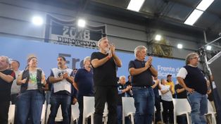 Rodolfo Aguiar (ATE), Abel Furlán (UOM) y Daniel Yofra (Aceiteros), en el cierre del plenario federal del Fresu.