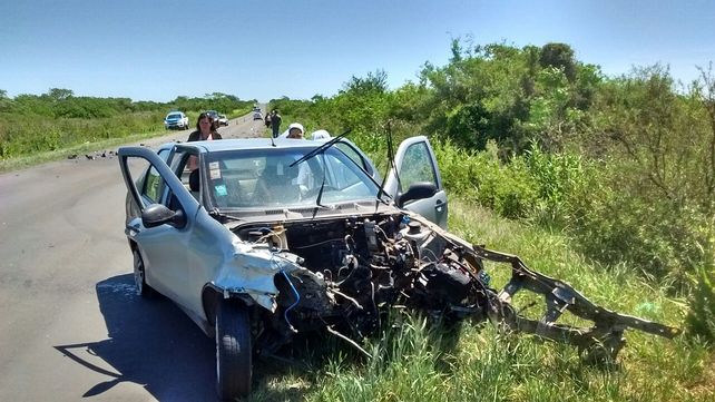 Grave choque frontal en la ruta 20 debido al mal estado del asfalto