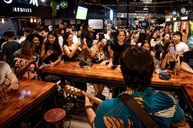 William Cobra y el Grupo Valeu serán parte de los animadores de la fiesta en plebno centro de Rosario.