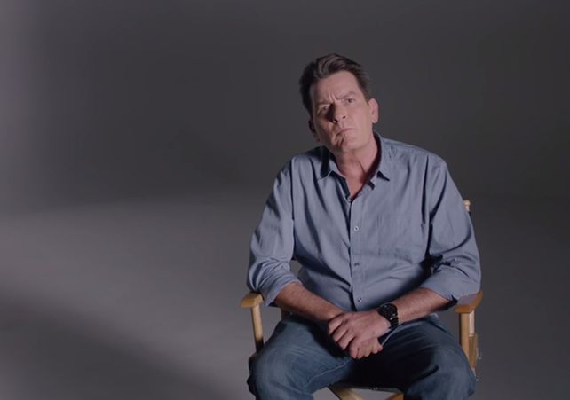 ¿Qué tienen los condones que usa Charlie Sheen?