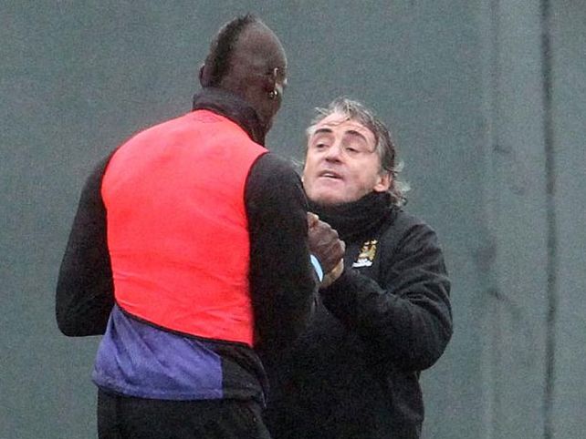 Mancini y Balotelli casi se van a las manos en el entrenamiento del City