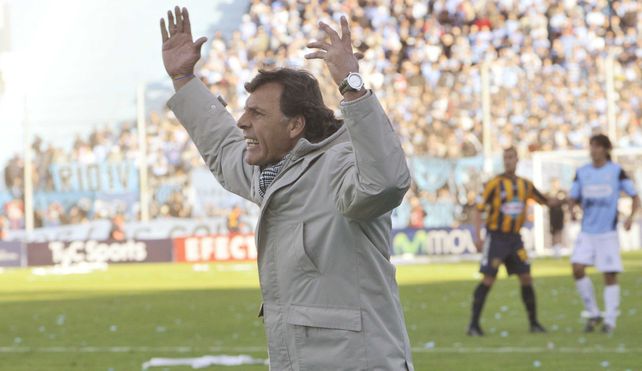 Miguel Angel Russo tomó en 2009 a un equipo comprometido con la permanencia y le tocó jugar la promoción.