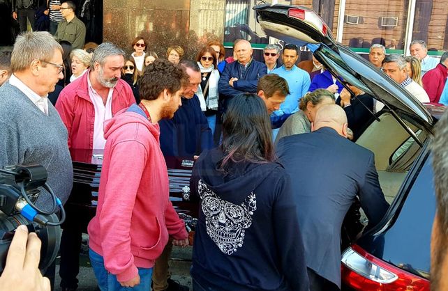 Ultimo adiós a Julio Cabal.