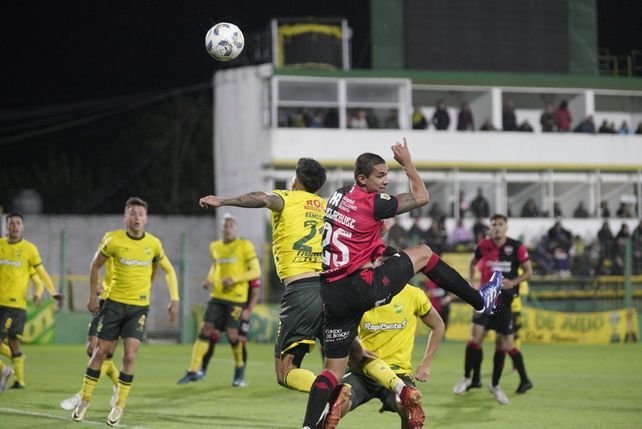 Newells no estuvo a la altura de lo que exigía el partido.