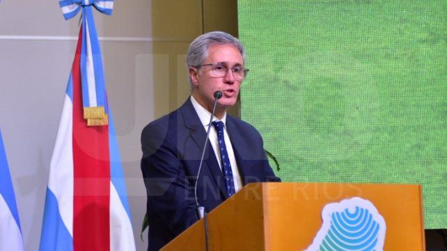 Sebastián Etchevehere se basó en las propuestas de Milei al exponer su programa para Entre Ríos.