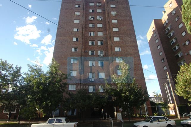 Le disparan, el asalto se frustra pero al otro día le roban la moto en Barrio Candioti