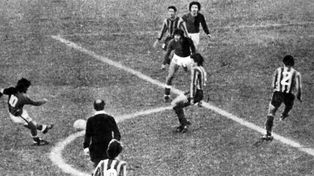 Momento eterno. Zanabria mete el zurdazo que se clava en el &aacute;ngulo de Carlos Biasutto y le da el t&iacute;tulo a Newell&rsquo;s.
