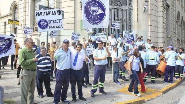 Empleados del Correo Argentino piden paritarias y estabilidad laboral