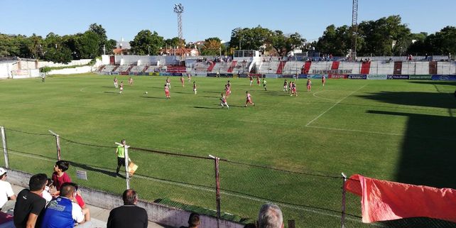Atlético Paraná se despidió del Federal A con una derrota