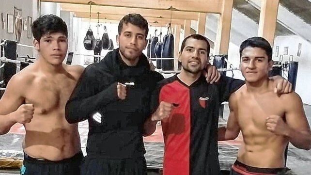 Varios púgiles santafesinos del Club Atlético Colón se presentarán en Santa Elena. Varios púgiles santafesinos del Club Atlético Colón se presentarán en Santa Elena.