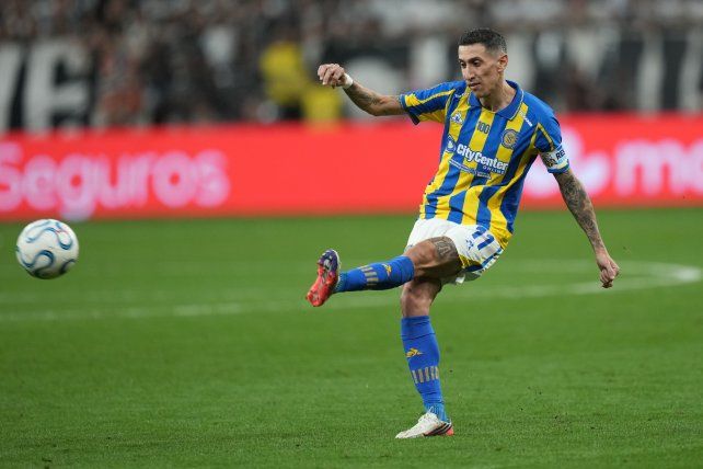 Ángel Di María dejó dudas sobre su futuro tras la eliminación de Central en San Pablo.