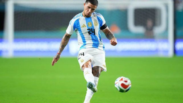 Enzo Fernández quedó desafectado de la Selección por una sinovitis