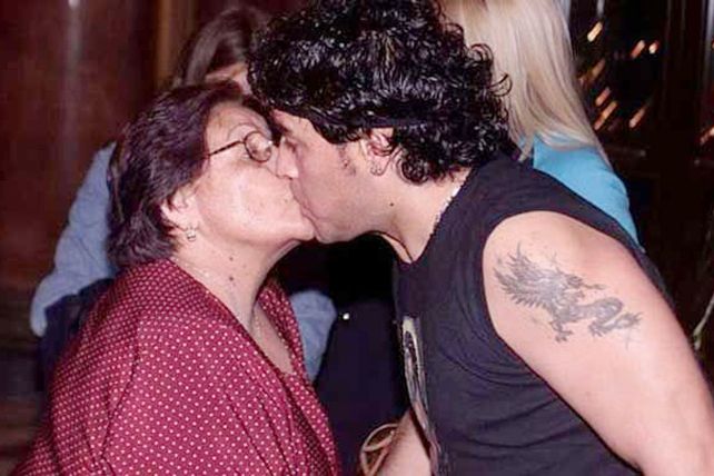 Diego Maradona escribió una carta dedicada a su madre, Doña Tota