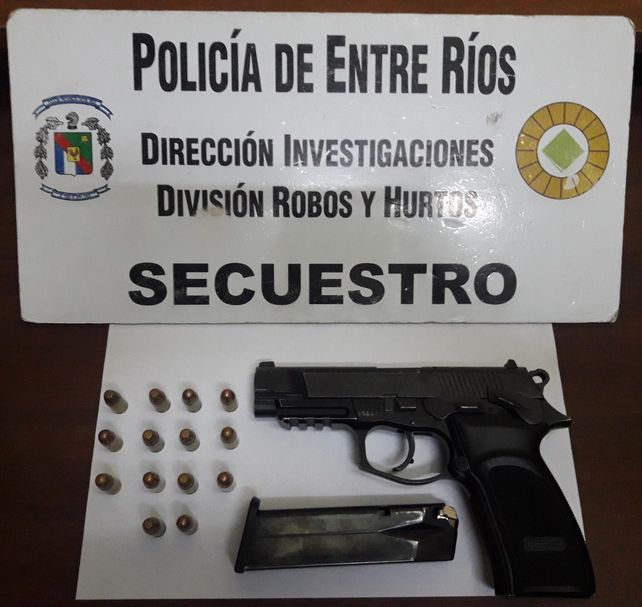 La extraña localización de una 9 mm de la Policía de Santa Fe