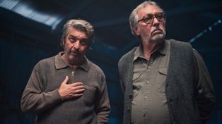 Ricardo Darín y Luis Brandoni en La odisea de los giles, antes de la polémica por Argentina, 1985. &nbsp; &nbsp;