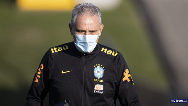 Tite: Sé cómo marcar a Messi pero no lo voy a decir