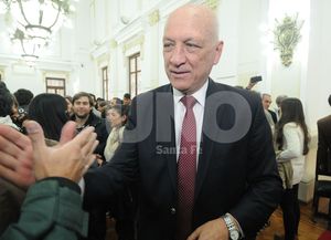 El gobernador aseguró que Gendarmería se quedará hasta diciembre en la provincia
