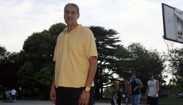 Armando Cisneros tuvo un largo recorrido como jugador de básquet
