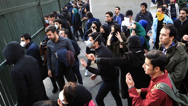 Irán: 92 muertos en las protestas por muerte de Mahsa Amini