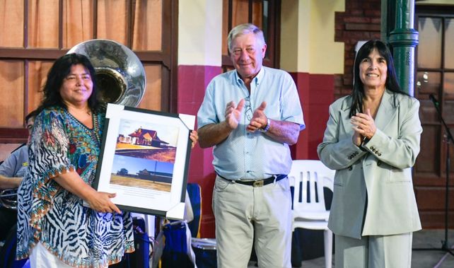 La vicegobernadora Alicia Aluani encabezó el acto de homenaje por el aniversario de la comunidad de El Cimarrón