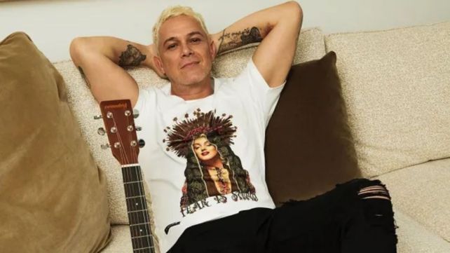 El cantante español Alejandro Sanz preocupó a sus fans con una alarmante confesión en Twitter.&nbsp;