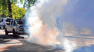 Bloqueo. Los municipios intensifican las acciones de fumigación y descacharrado para dar pelea a la aparición de casos de dengue.