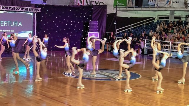El patín artístico salió a escena en el Atlético Echagüe