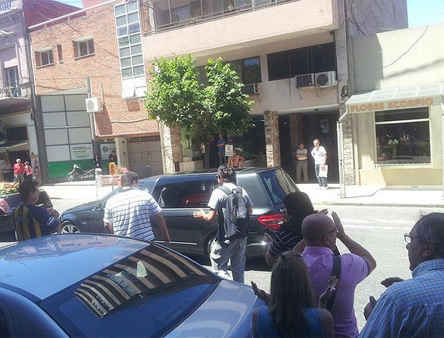 Envuelto en aplausos se despidieron los restos de Don Angel Tulio Zof. (@GabyPeraltaOk)