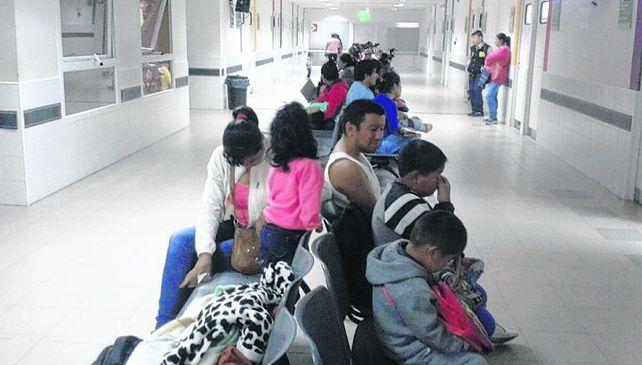 jujuy. El proyecto de Morales apunta a cobrarles la salud a extranjeros.