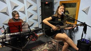 La rosarina Juana Piazza cumplió una prometedora colaboración con el DJ Maxi Trusso.&nbsp;
