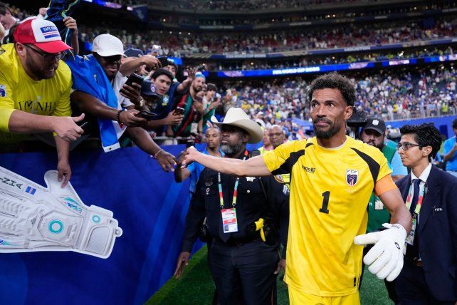 Vozinha sorprendió al mundo con Cabo Verde en el Mundial y enfrentará a Argentina.