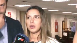 Agostina Paez tendra que esperar para volver a la Argentina.