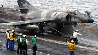 Cinco Super Etendard llegarán el mes próximo