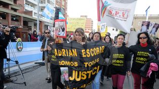 Familiares de víctimas de la inseguridad ingresaron al tedeum y al desfile