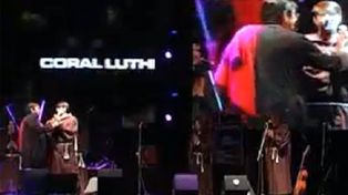 Sacerdote que censur&oacute; un show dijo que violar la fe es diez mil veces peor que la pedofilia
