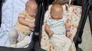 Mamá de gemelos no los pudo reconocer y fue a la comisaría para que les tomen las huellas digitales