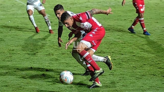 Unión agudizó ante Independiente su alarmante falta de gol
