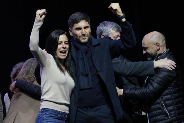 Labayru y Pullaro celebran los resultados de la elección de este domingo.