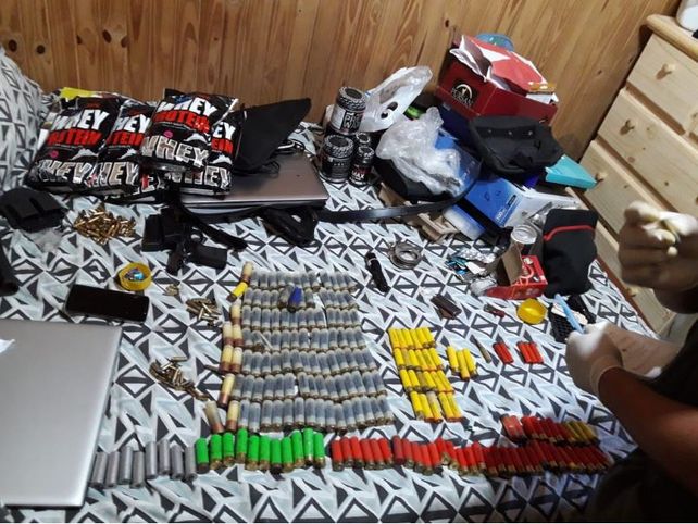 El material secuestrado a los 24 efectivos detenidos por varios delitos en marzo de 2019.