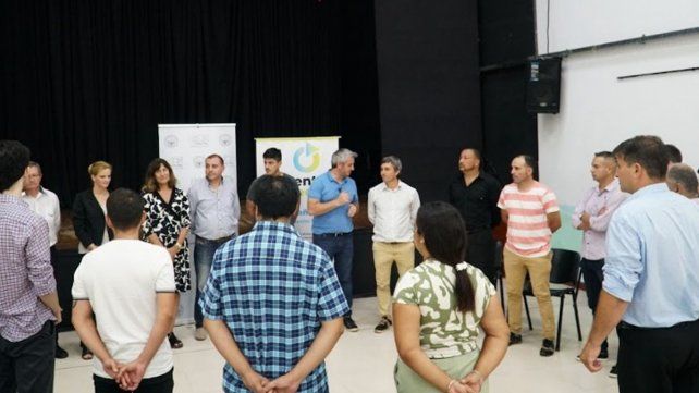 Fundación Flecha Bus: finalizó la primera formación para jóvenes conductores sin experiencia en larga distancia