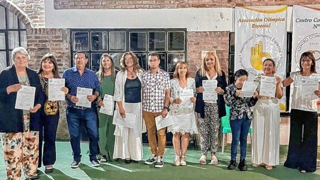 En el Centro Comunitario N° 17 egresaron 90 personas en 2024
