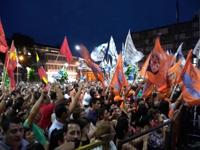 Las banderas de la militancia.&nbsp;