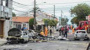 Belo Horizonte: tres muertos al caer una avioneta